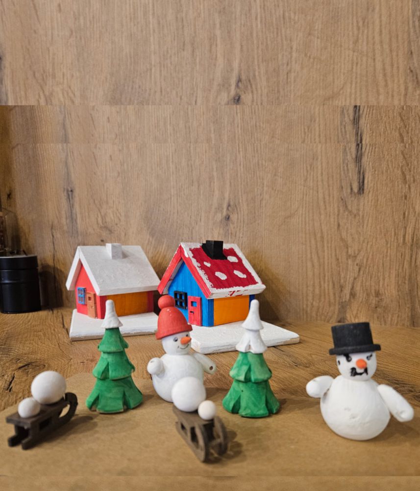 Bastelgalerie Meisterwerk Räucherhaus Schneemann Schlitten Baum